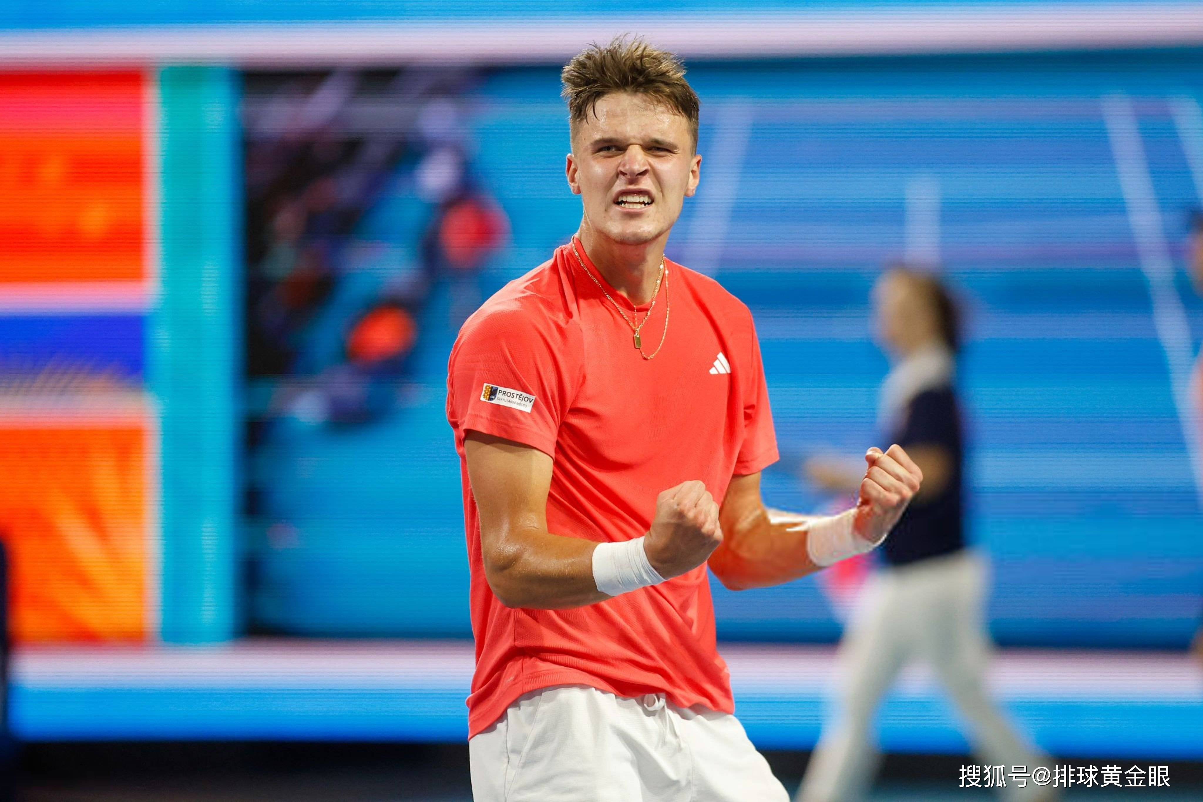 从德约科维奇新星失利表现惊艳到凯恩在巴塞罗那比赛中状态火爆，赛后圣安东尼奥马刺调整名单以备法国杯的简单介绍乐鱼网站